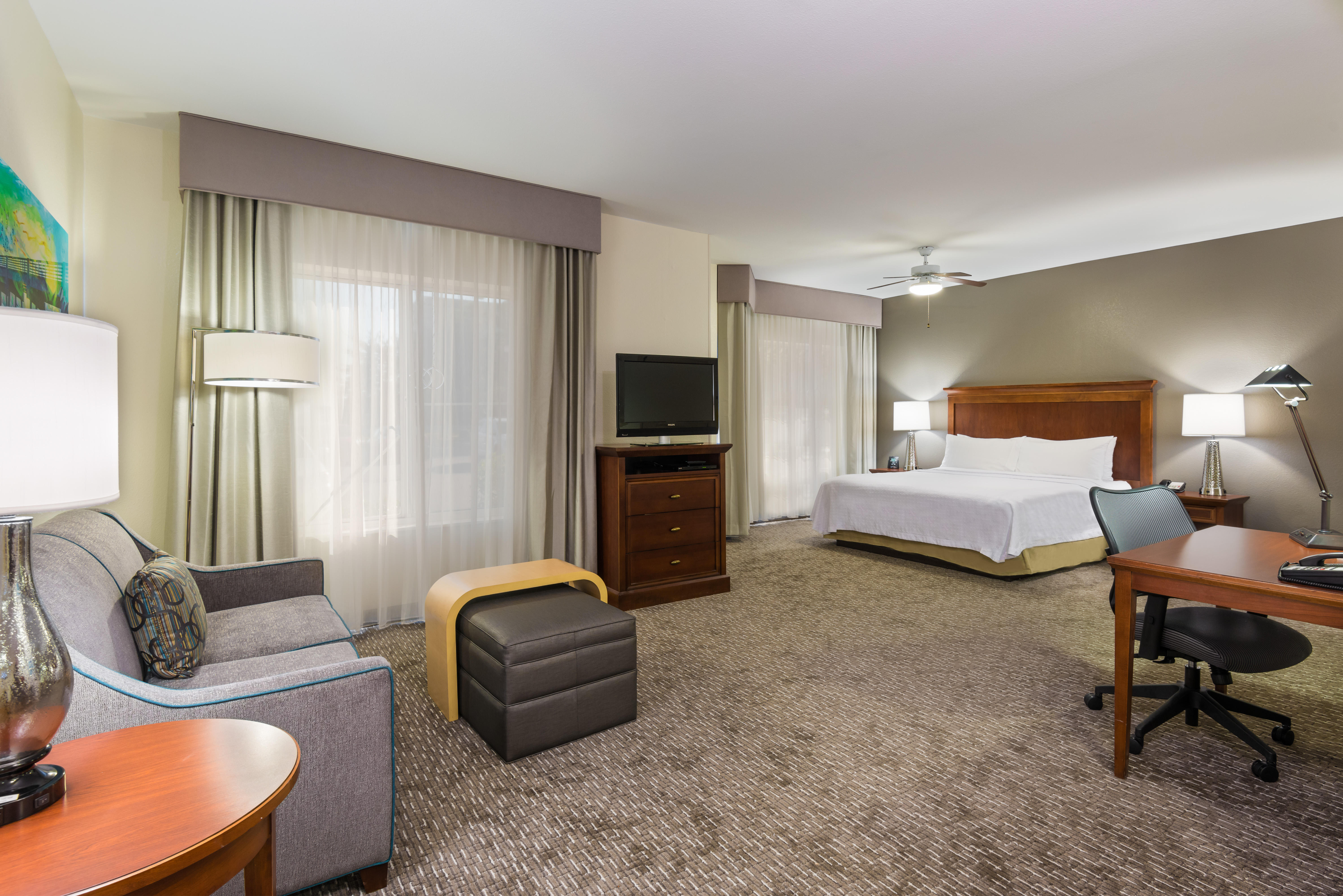 Homewood Suites by Hilton Jacksonville-South/St. Johns Ctr. Photo