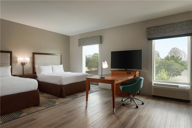 Images Hampton Inn & Suites Tampa Busch Gardens Area