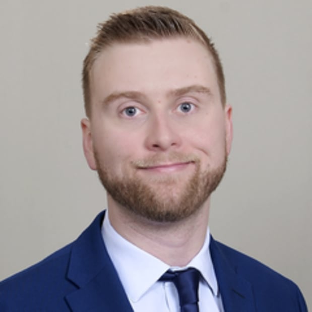 Images Edward Jones - Financial Advisor: Nick Nyssen III