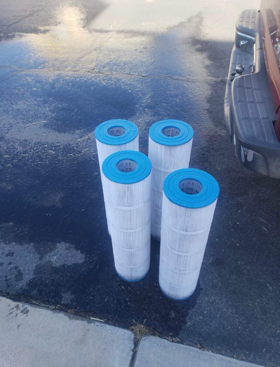 Effortlessly maintain your pool's clarity with Overflow Poolz LLC's specialized pool vacuuming services in Las Vegas. Our powerful, thorough vacuuming keeps your pool spotless, ensuring a hassle-free and enjoyable swimming environment.