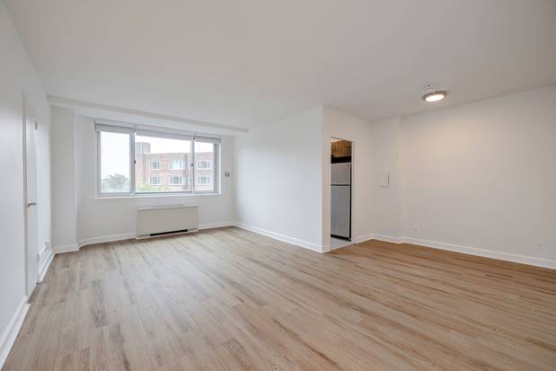 Images Quebec House Apartments