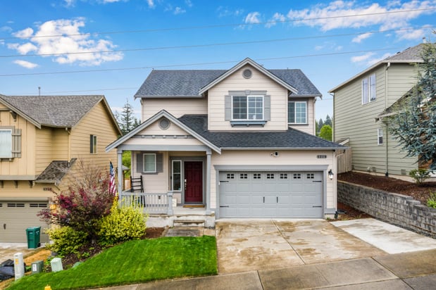 Images Melissa Jacobs | REALTOR | COMPASS