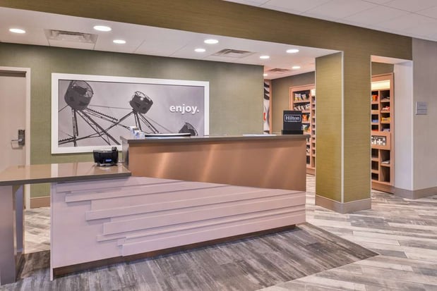 Images Hampton Inn & Suites Altoona-Des Moines
