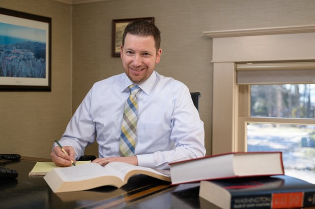 Images Robinson & Kole Attorneys At Law