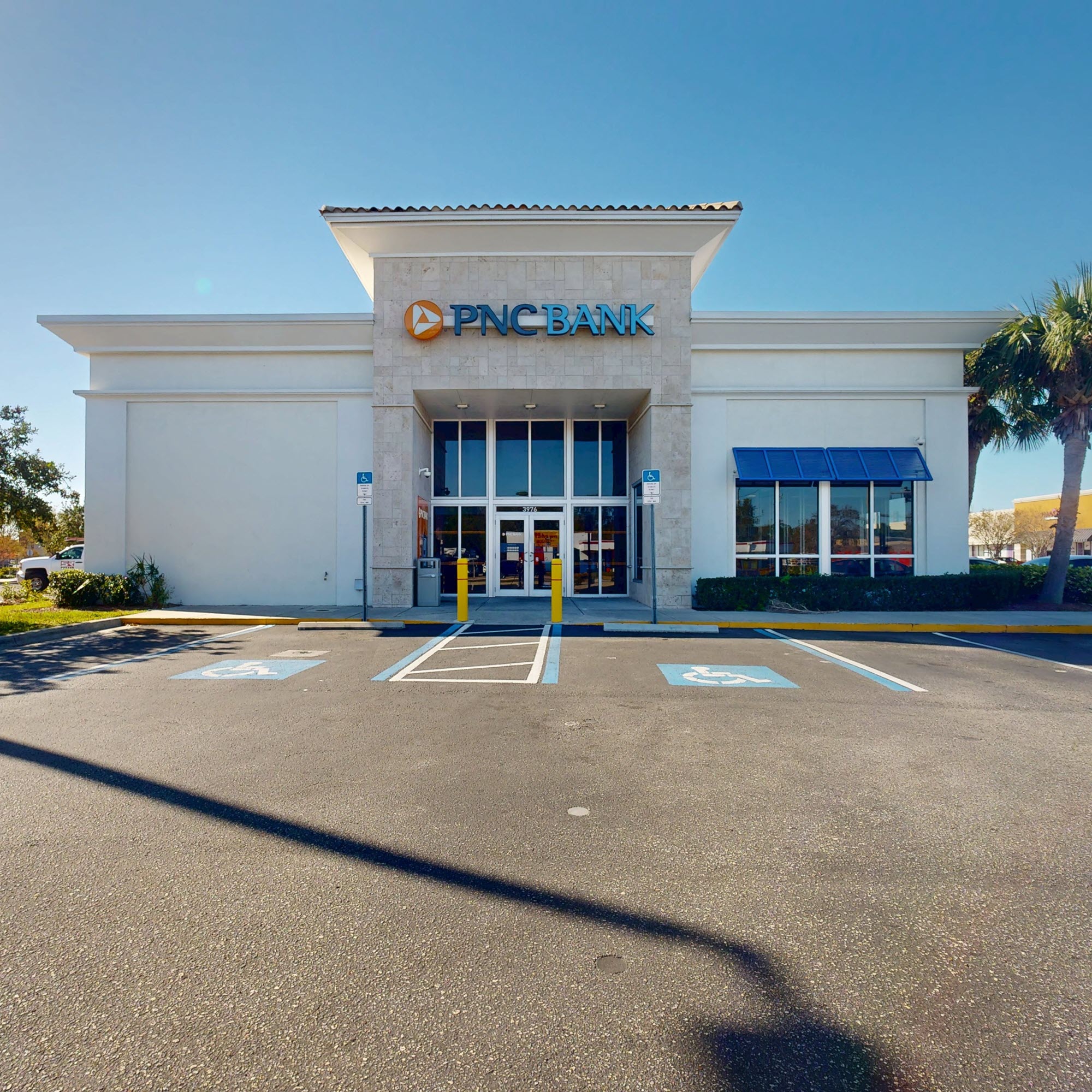 PNC Bank Park Place - Pinellas Park, FL