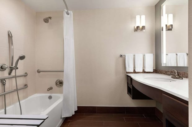 Images Hilton Garden Inn Louisville Downtown