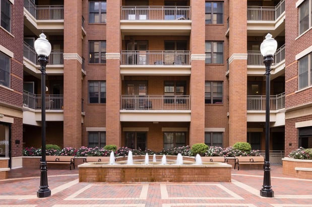 Images The Metropolitan at 40 Park