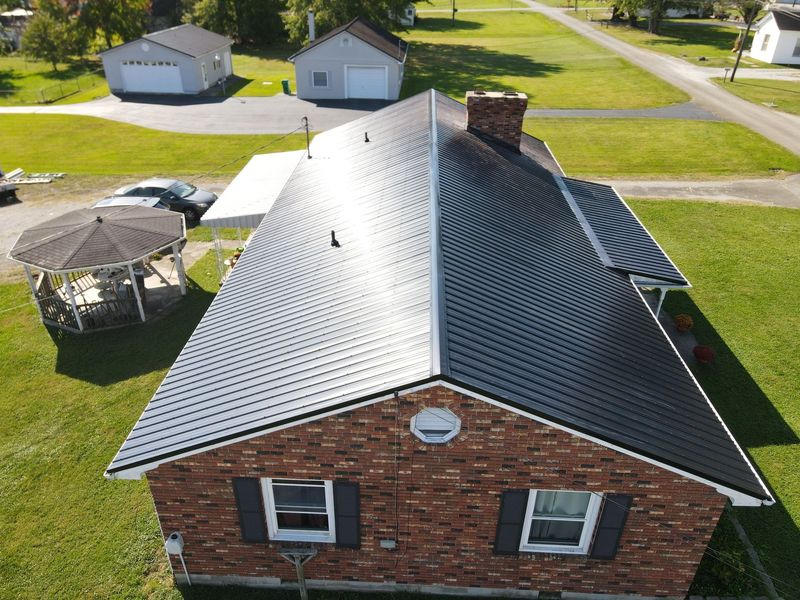Winchester Roofing & Siding Image