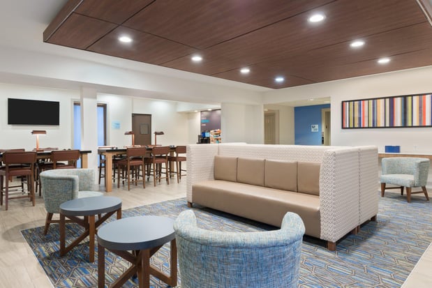 Images Holiday Inn Express & Suites Columbus Airport East by IHG