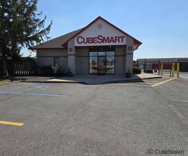 Images CubeSmart Self Storage