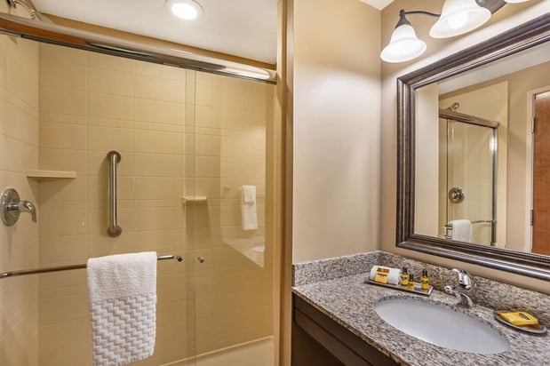 Images Best Western Plus Intercourse Village Inn & Suites