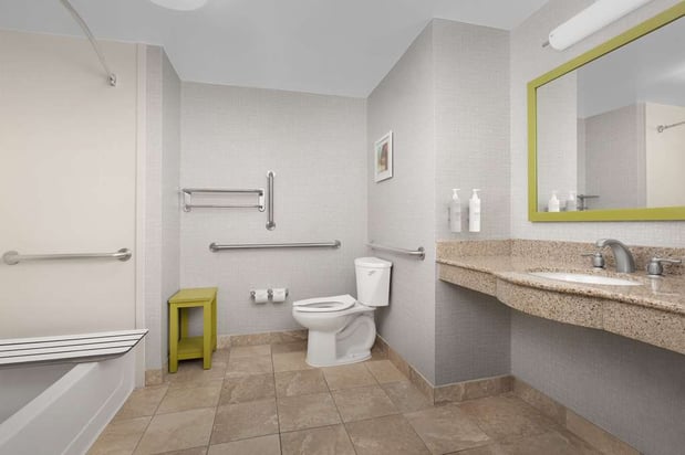 Images Hampton Inn & Suites Durham/North I-85