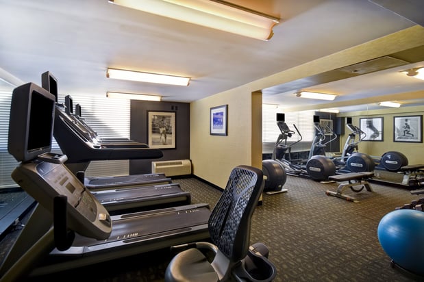 Images Holiday Inn Cincinnati-Riverfront by IHG