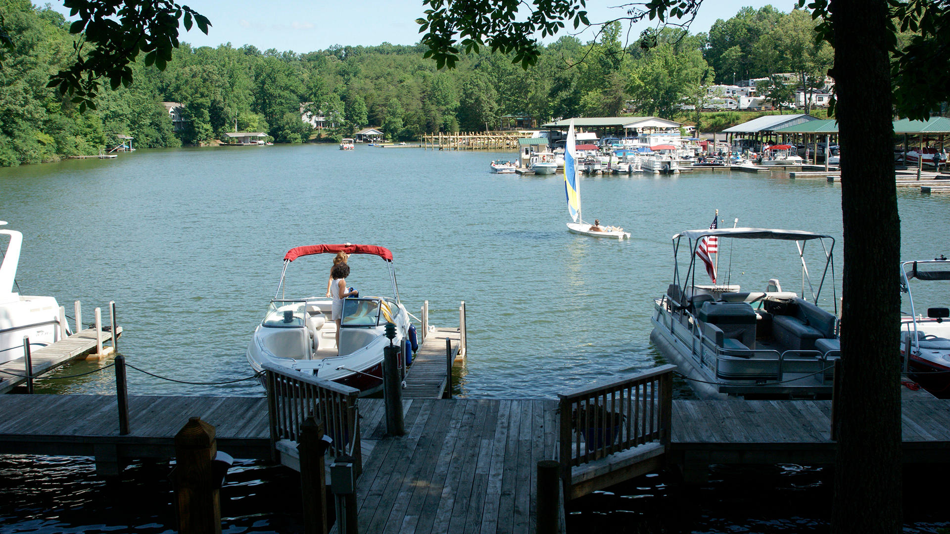 Halesford Harbour Inn & Marina is located on Smith Mountain Lake, in Moneta, VA.