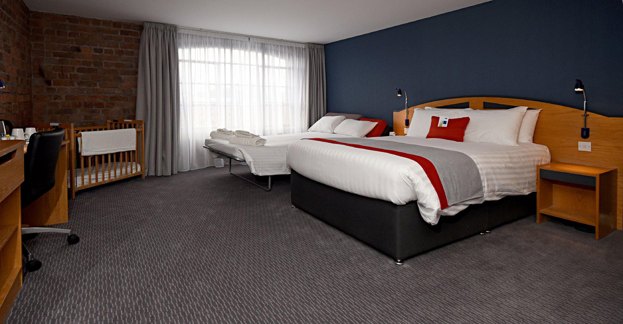 Images Holiday Inn Express Liverpool - Royal Albert Dock, an IHG Hotel