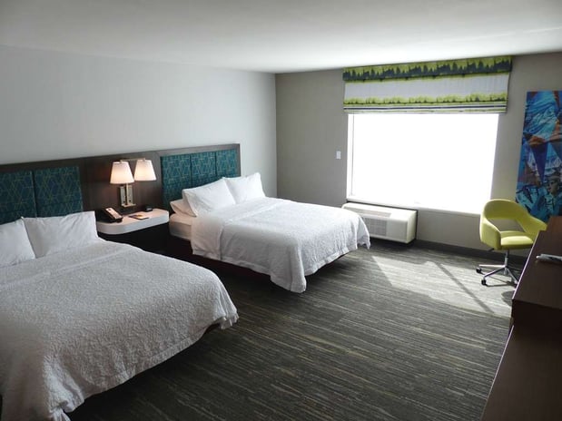 Images Hampton Inn Paramus