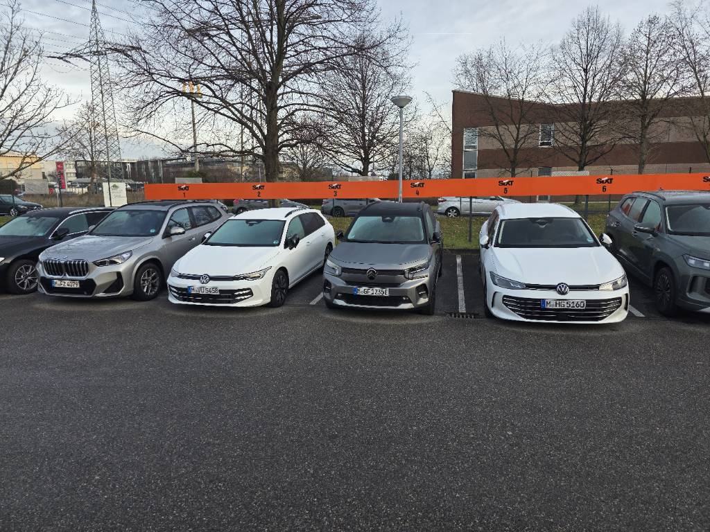 SIXT Mietwagen & Transporter mieten Köln Porz/Gremberghoven, Ettore-Bugatti-Str. 2 in Köln