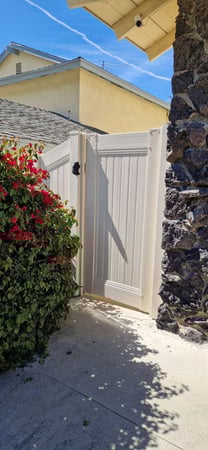 Images Practic Vinyl Fencing- Rosemead