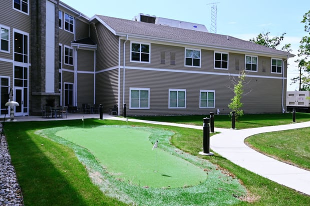 Images Vista Springs Trillium Village Grand Estate