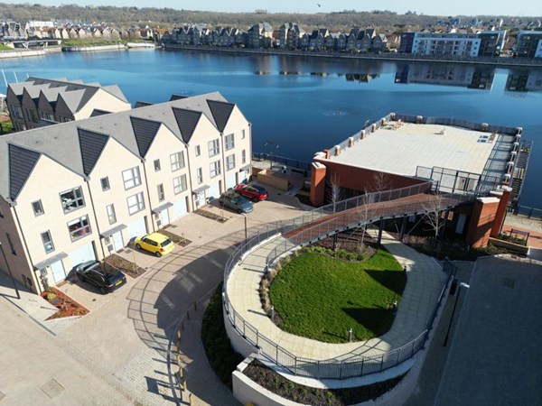 Images Persimmon Homes Colonial Wharf