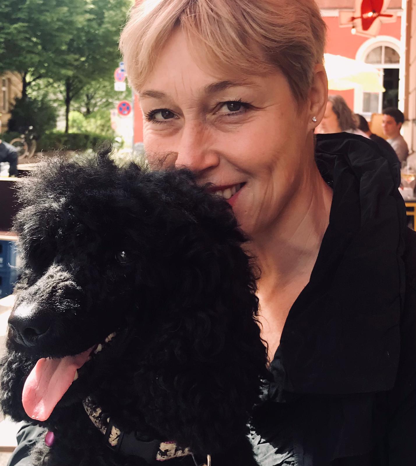 Susanne Hörzing & Lila - Hundeausbildung | teamtraining Mensch & Hund | München