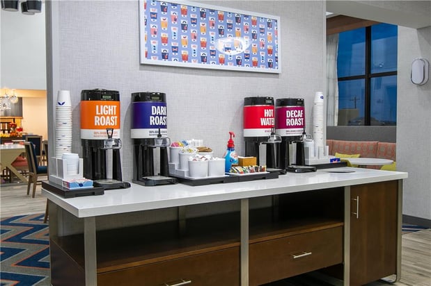 Images Hampton Inn & Suites Wilder