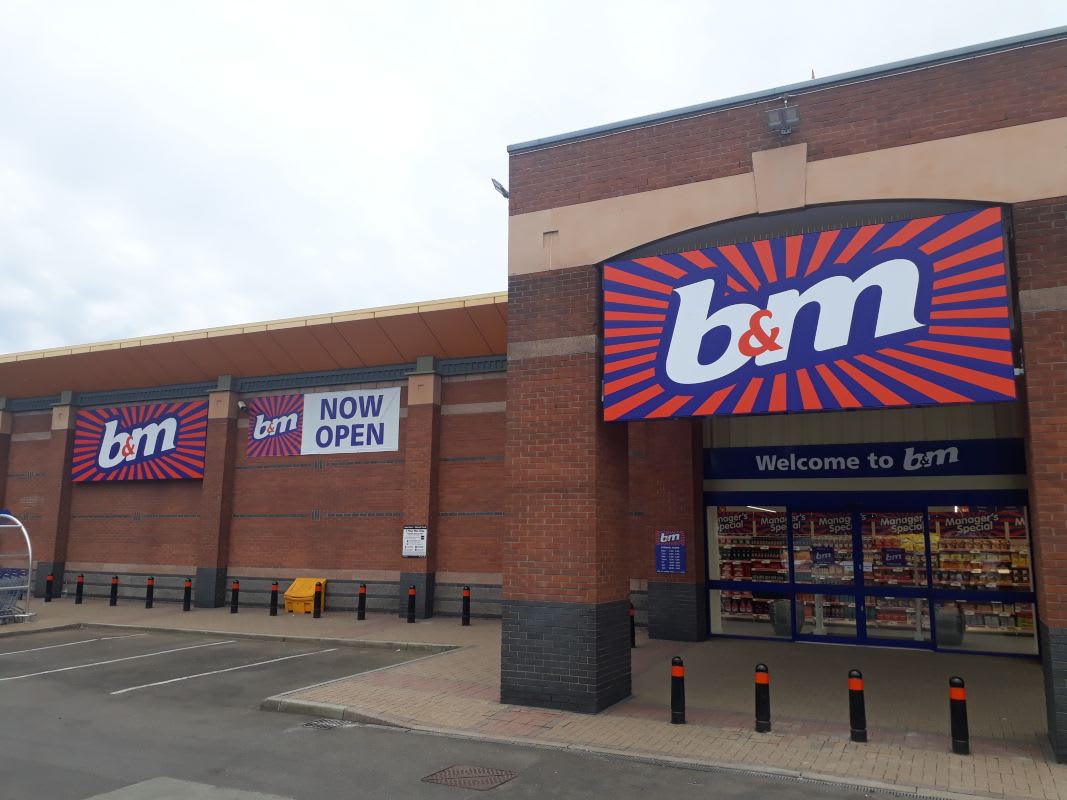 B&M's newest store opened its doors on Saturday (27th July 2019) in Cottingley, Leeds. The B&M Store is located just a stone's throw from the city centre, at Junction 1 Retail Park.