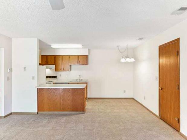 Images Waterford Apts