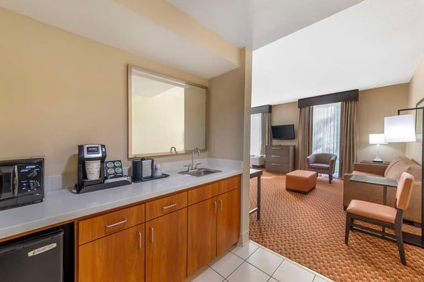 Images Best Western Plus Kendall Hotel & Suites