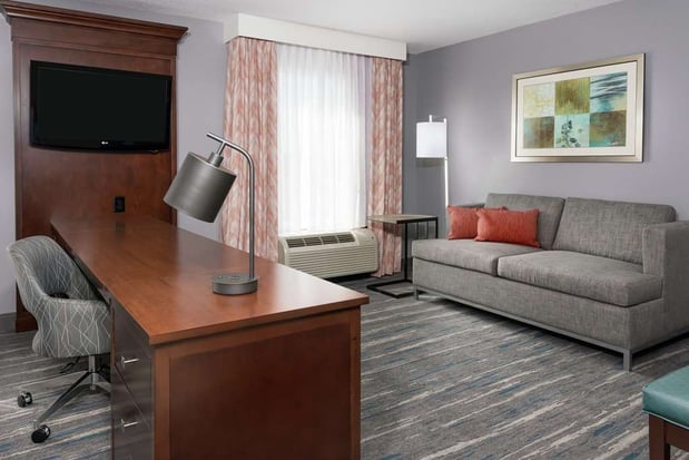 Images Hampton Inn & Suites Orlando Airport @ Gateway Village