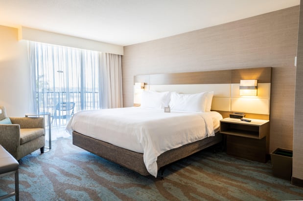 Images Crowne Plaza Ventura Beach by IHG