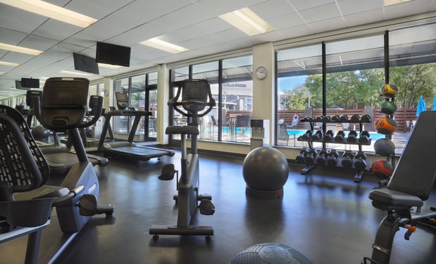 Images Holiday Inn Nashville-Vanderbilt (Dwtn) by IHG