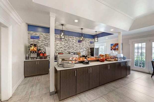 Images Best Western Brentwood