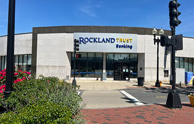 Images Rockland Trust Bank & Commercial Lending Center