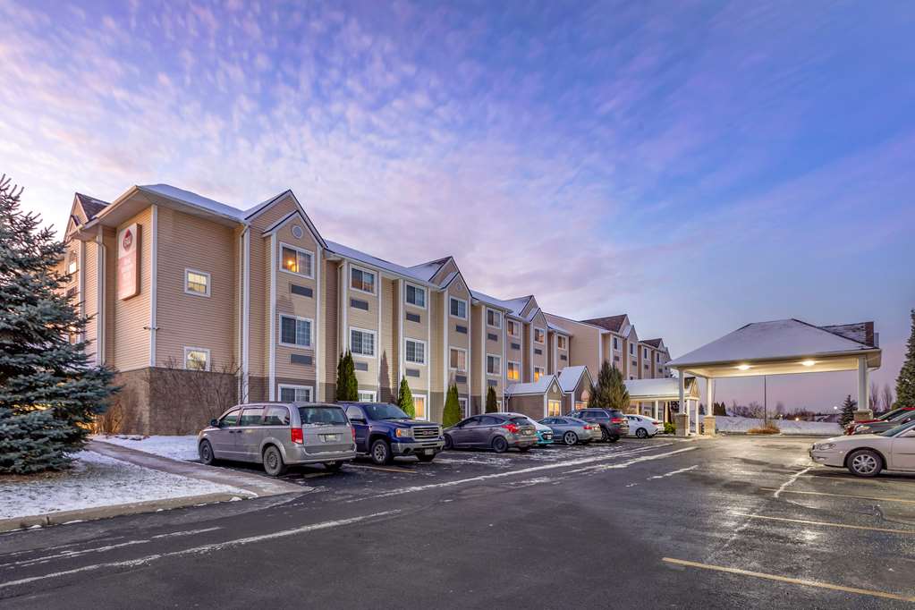 Images Best Western Plus Woodstock Inn & Suites