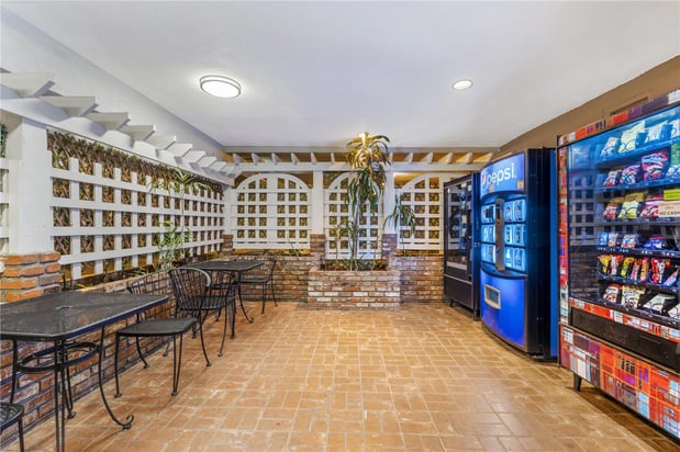 Images Best Western Plus Carriage Inn