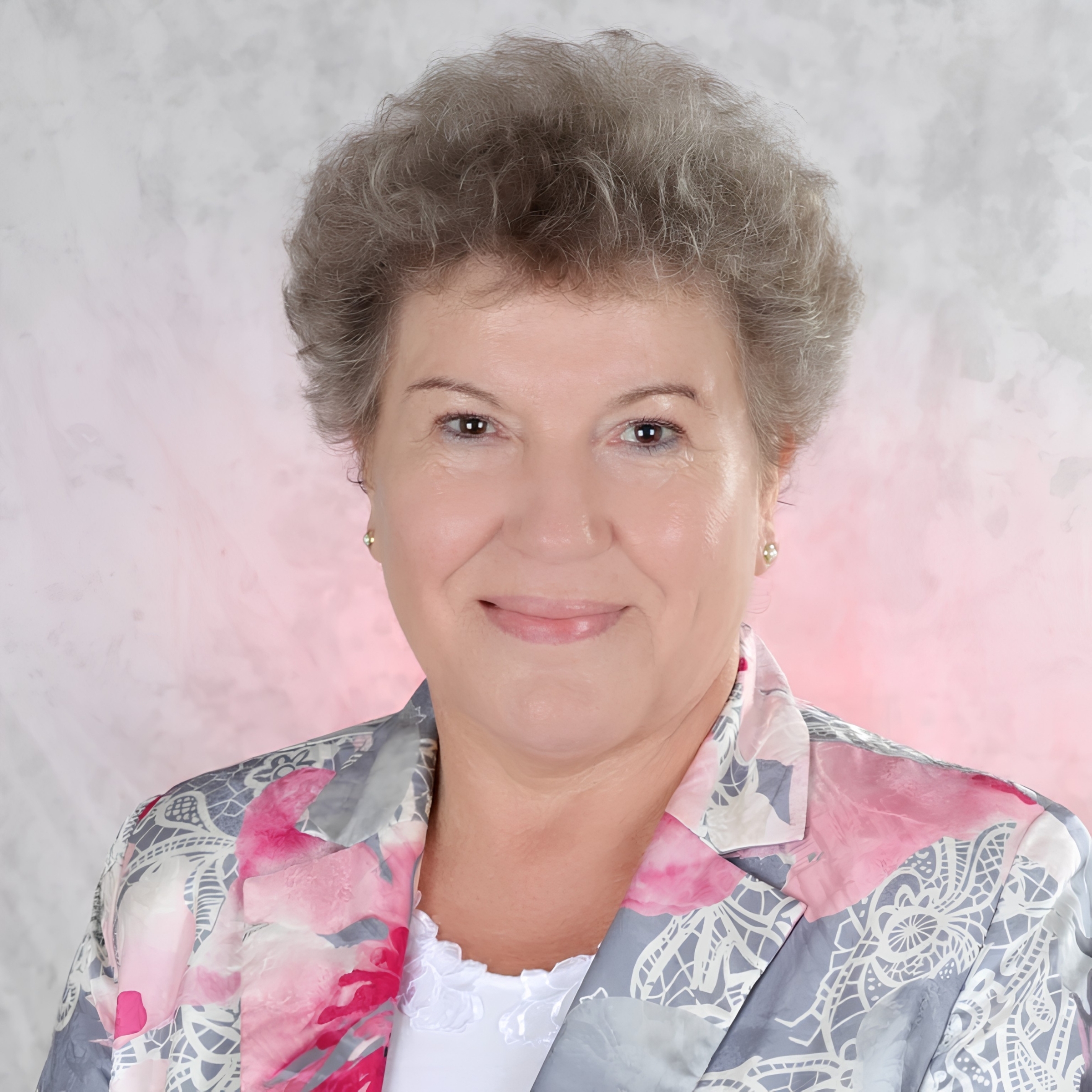 Dr. Susanne Karbe  