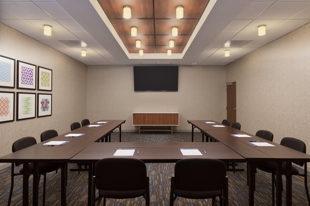 Images Holiday Inn Express & Suites Portland Airport by IHG