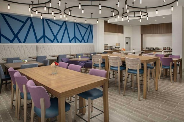 Images Hilton Garden Inn Pensacola Downtown