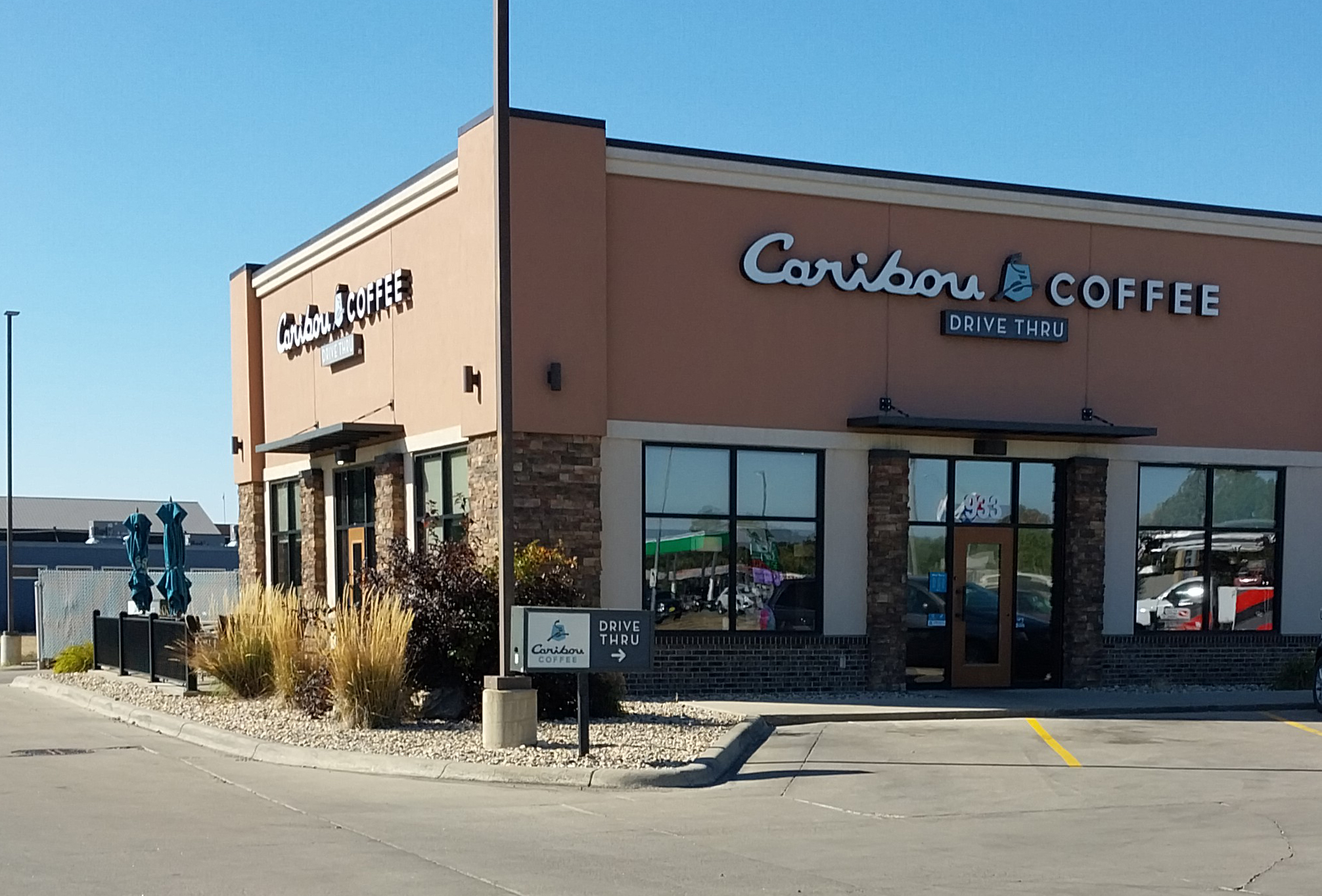 Storefront of the Caribou Coffee at 933 5th Street SE in Watertown