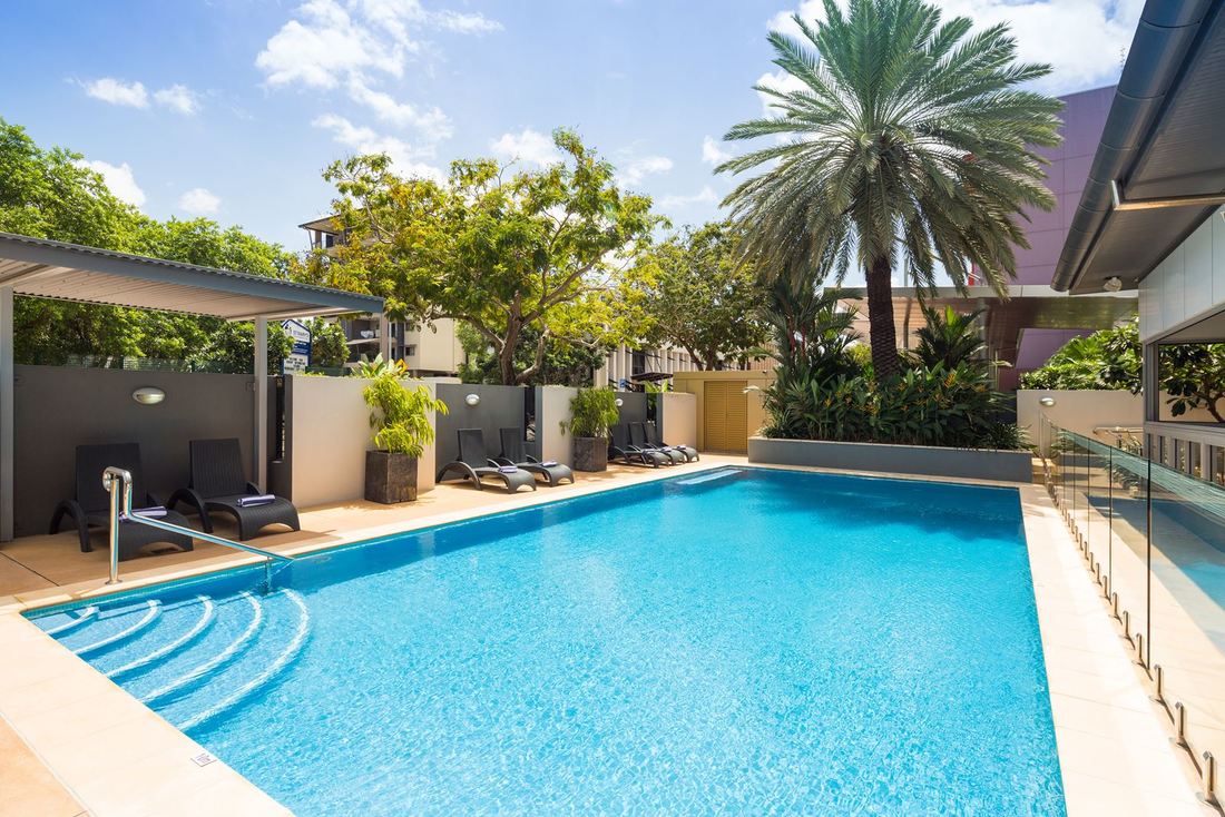 Outdoor Pool: There’s no better way to cool off in the warm Darwin sun than with a swim in our spark H on Smith Hotel Darwin (08) 8942 5555