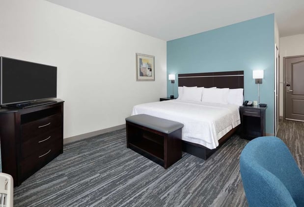 Images Hampton Inn & Suites Childress