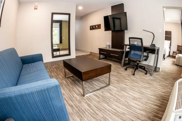 Images Holiday Inn Express Allentown North by IHG