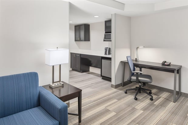 Images Holiday Inn Express & Suites Greenville-I-85 & Woodruff Rd by IHG