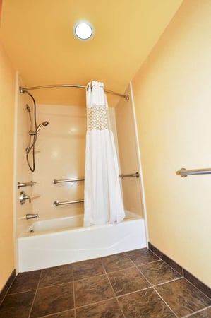 Images Hampton Inn & Suites Louisville East