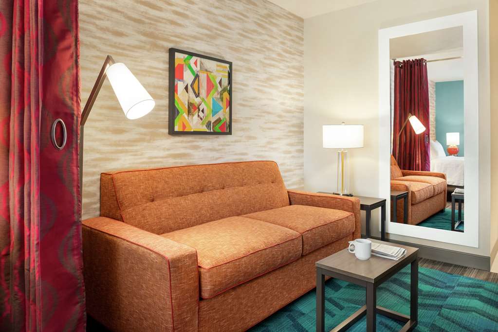 Guest room
