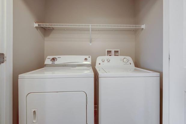 Images Webster Green Apartment Homes