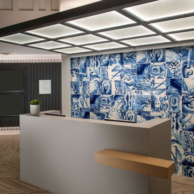 Images The Monsaraz San Diego, Tapestry Collection by Hilton