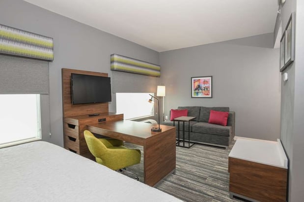 Images Hampton Inn & Suites Cincinnati Liberty Township