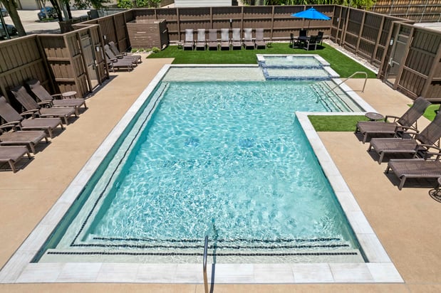 Images Camden Belmont Apartments